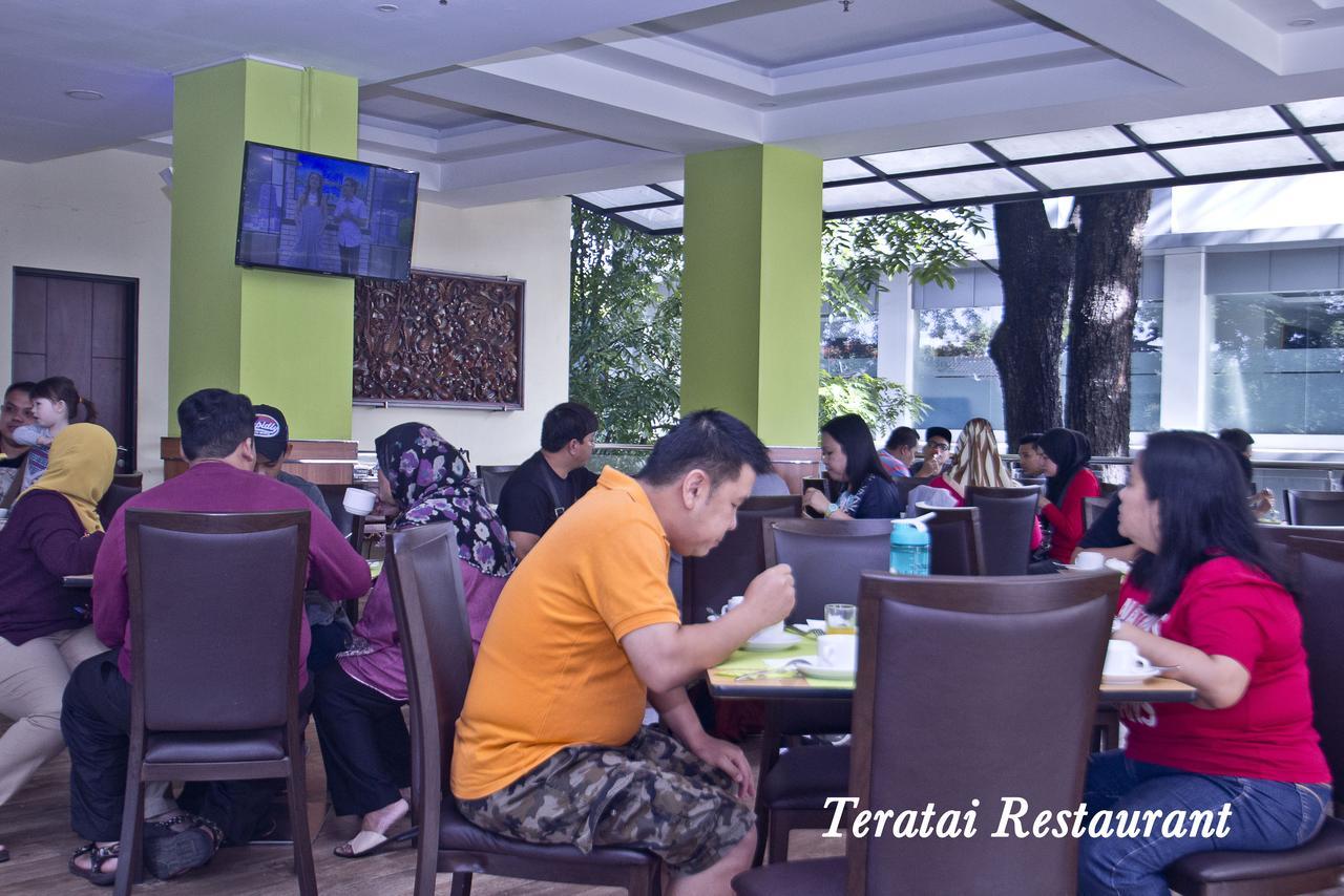 Green Batara Hotel Bandung Exterior foto