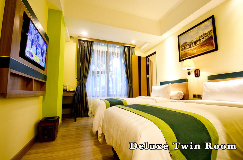 Green Batara Hotel Bandung Exterior foto