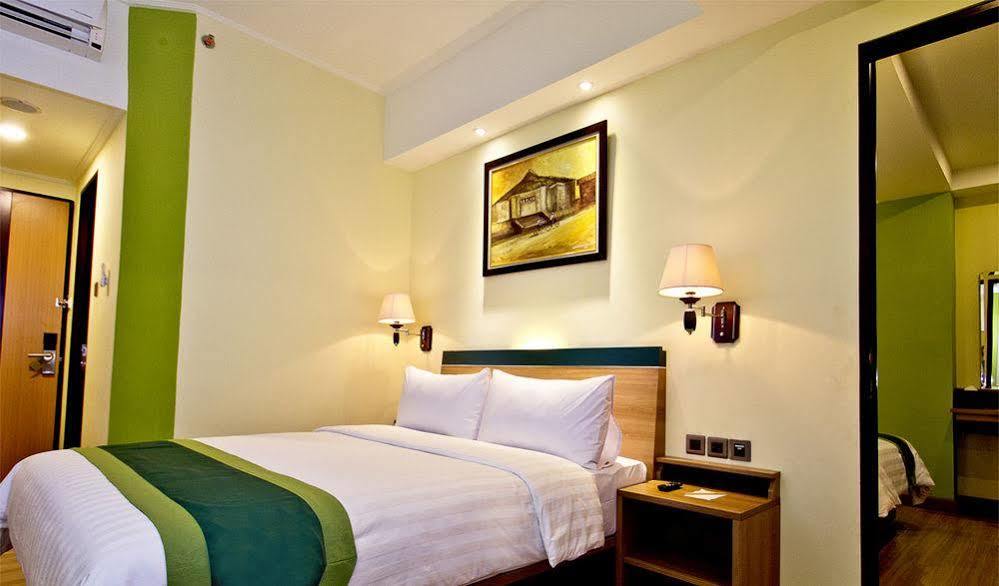 Green Batara Hotel Bandung Exterior foto